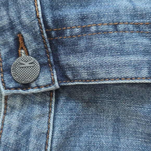 Kut Blue Denim Shorts 10 - Picture 7 of 7